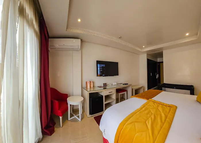 Hotel Racine